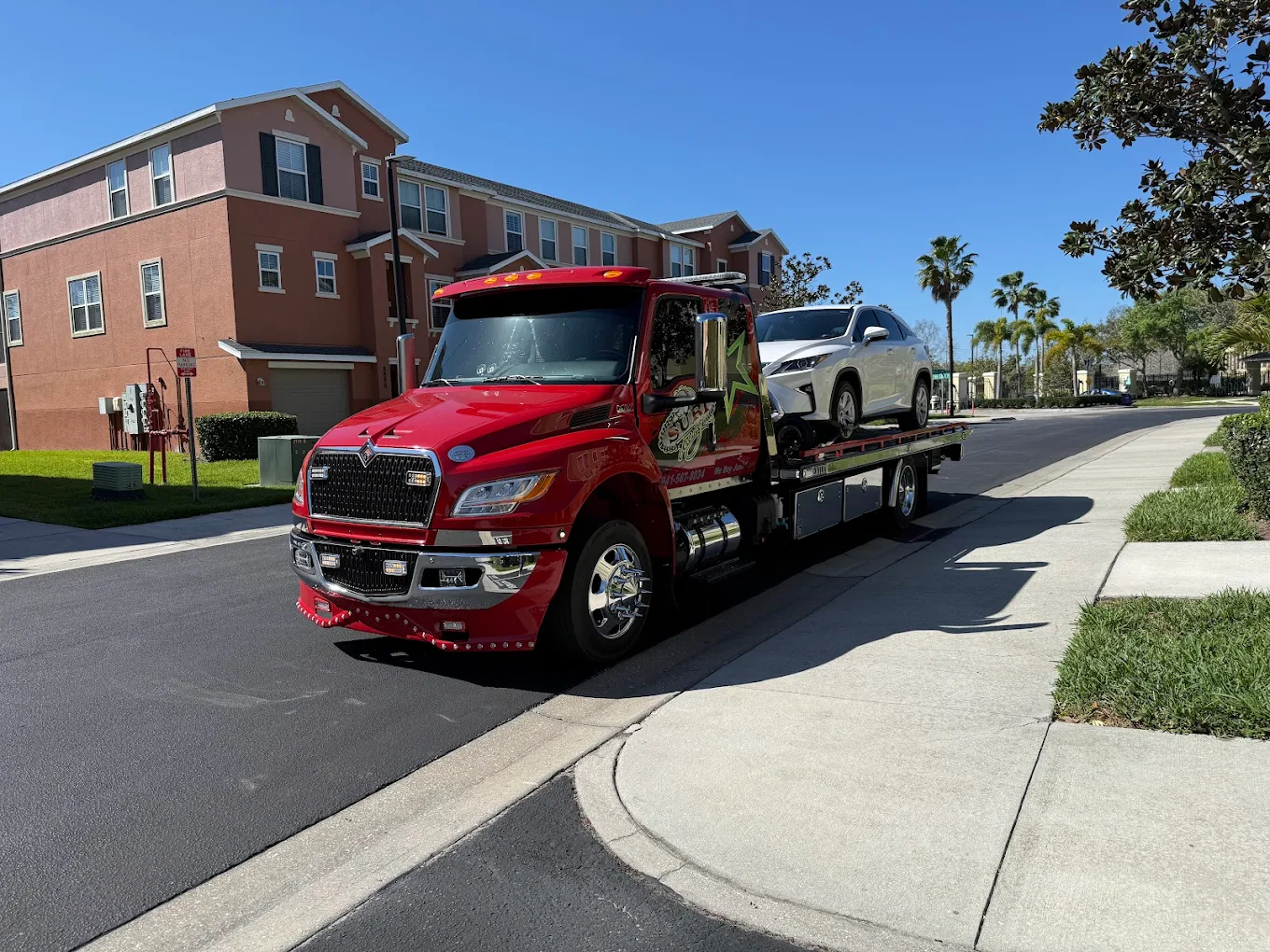 Suri Towing truck in Venice FL